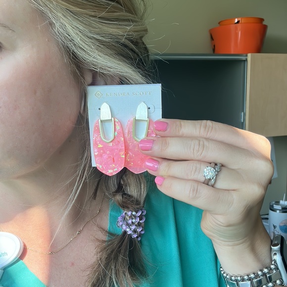 Kendra Scott earrings - Picture 3 of 3